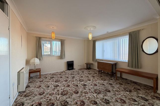 Flat 8, Lakeland House, Marine Road East, Morecambe photo 4