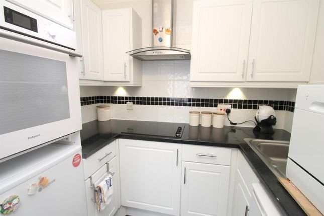 Flat for sale in Friars Court, Queen Anne Road, Maidstone