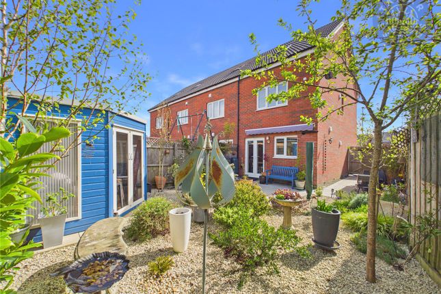 8, Craddock Avenue, Cornwall photo 3