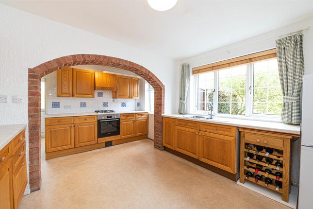 22Harveyavenue_012.Jpg