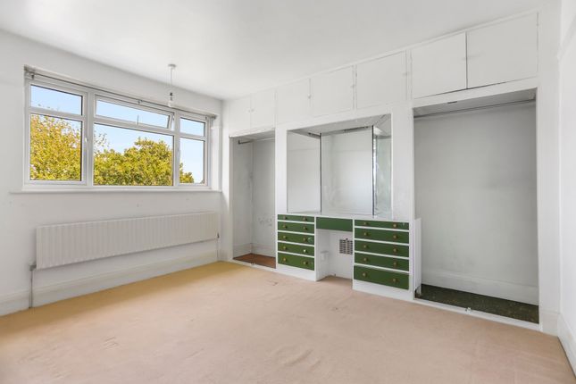 29 Melrose Avenue, Brighton photo 4
