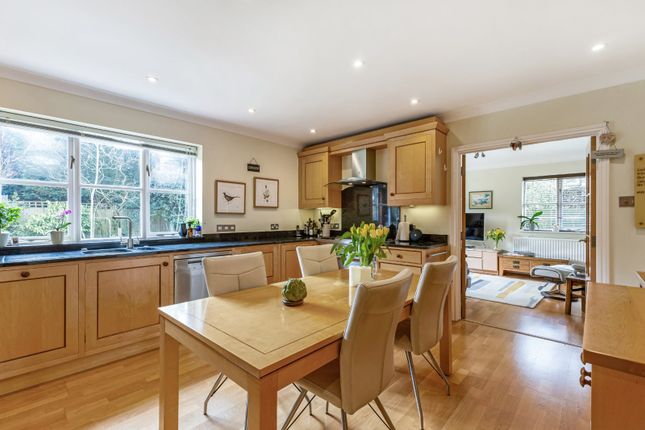 2, Blackmore Manor, St. Albans photo 4