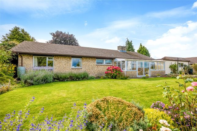 Bungalow for sale in The Butts, Aynho