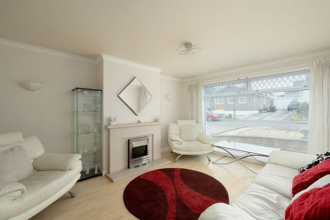 12, Rowantree Grove, Edinburgh photo 4
