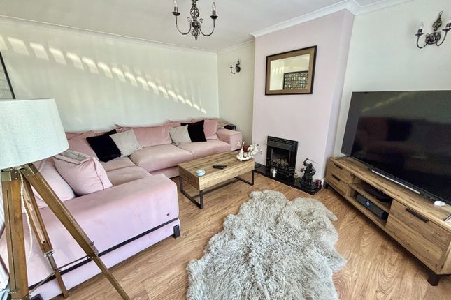 122, Neath Road, Swansea photo 2