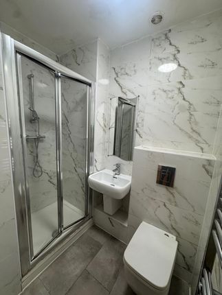 31, Harrow photo 4