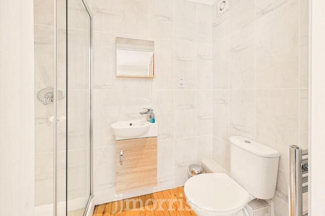 En Suite Shower Room