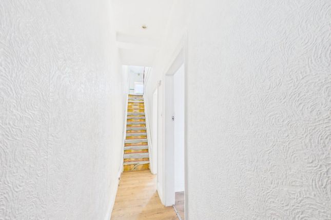 19, Thorpe Street, Bridlington photo 3