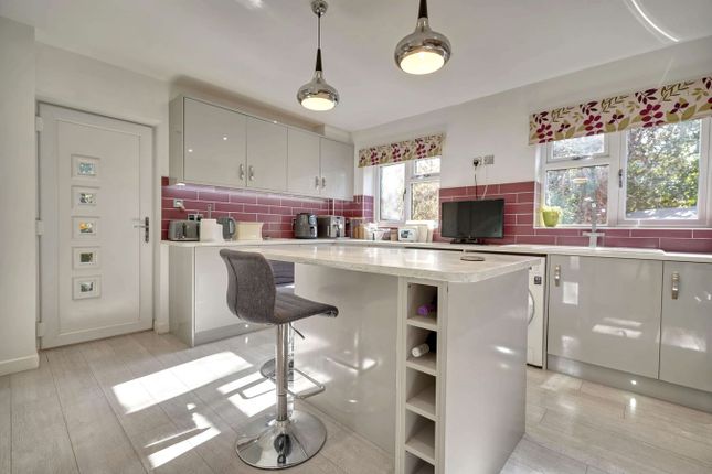 5, Heron Close, Sawbridgeworth photo 4