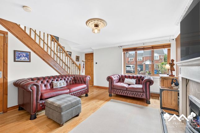 8, Oakwood Close, Darwen photo 4
