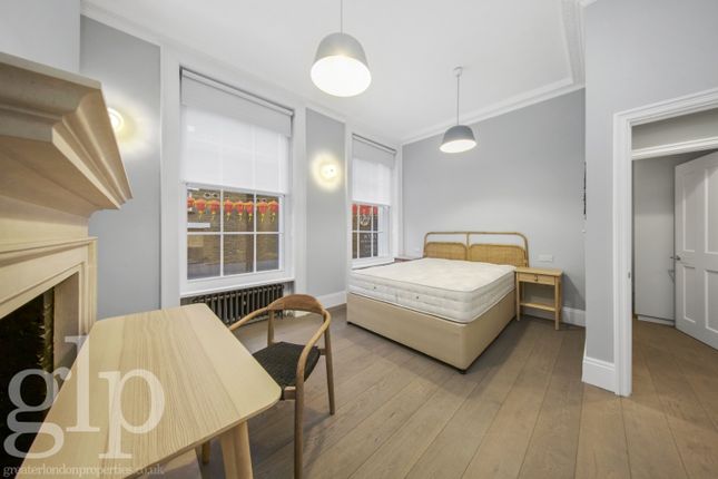 Thumbnail Flat to rent in Lisle Street, Covent Garden