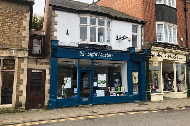Retail premises to let in High Street, Oakham