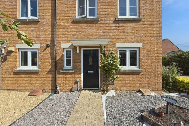 14, Mustang Close, Westbury photo 2