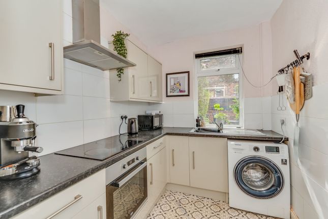 10 Blair Athol Road, Sheffield photo 4