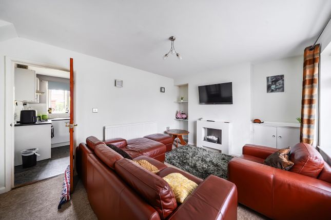 7, Naseby Close, Nottingham photo 2