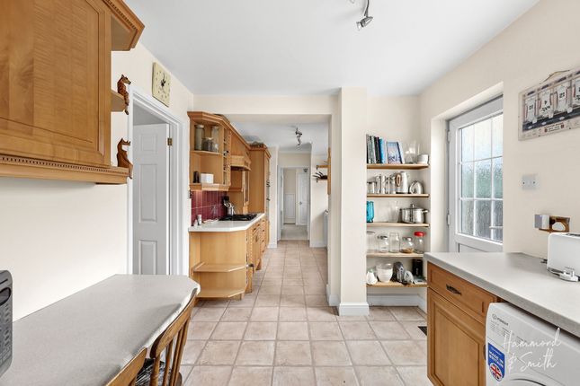 42 School Green Lane, Epping photo 2