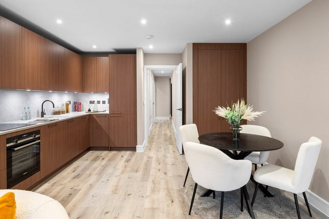 Flat 8 Abbotswood Place, Streatham, SW16 photo 4