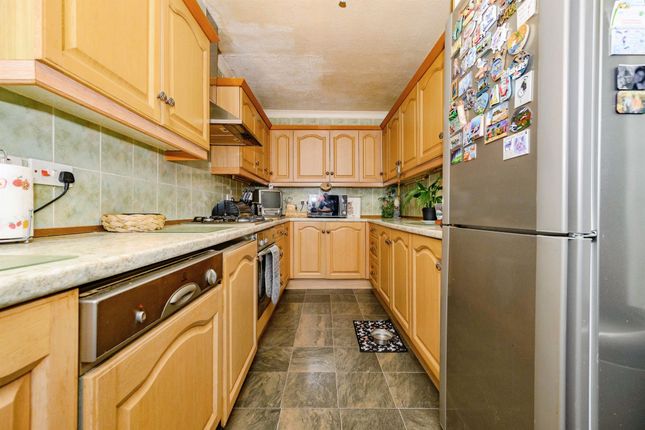 16, East Hill, Luton photo 3