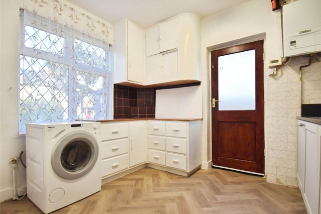 13, Lytton Road, Essex photo 5