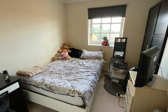 Flat for sale in Albany Gardens, Colchester