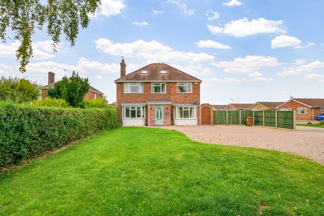 5-bed house on 100 Tollfield Road, Boston, £325,000
