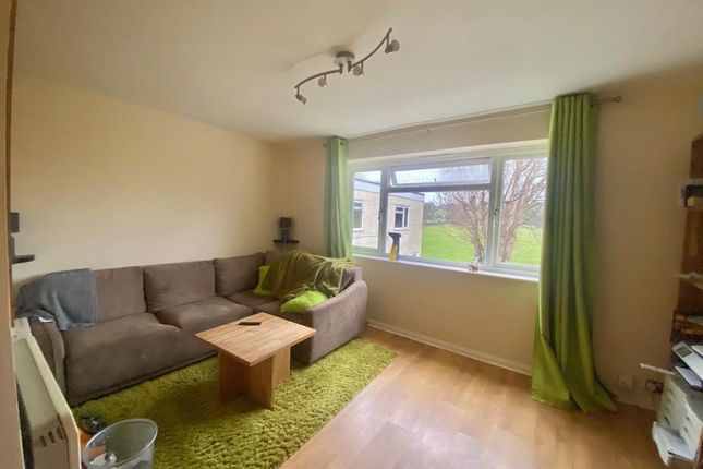 Thumbnail Flat to rent in Mongewell Court, Wallingford