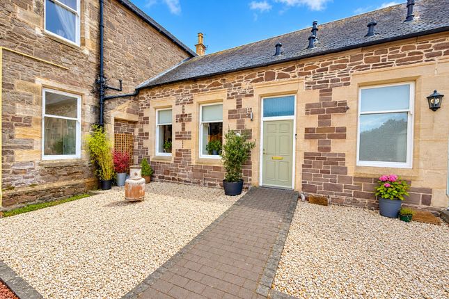 Home Street, Lanark photo 2