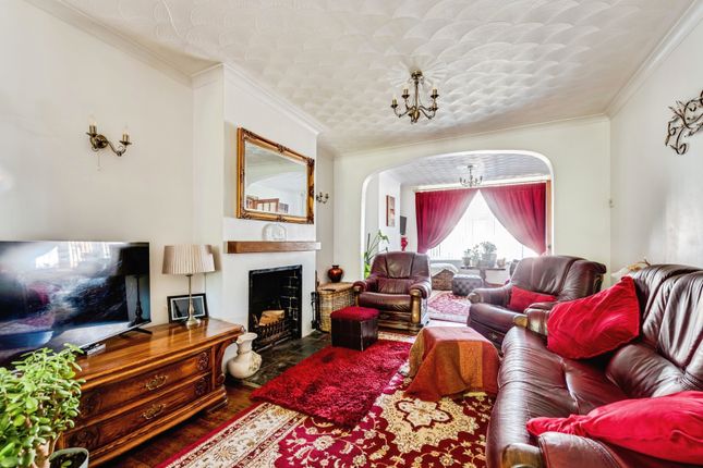 9, Wills Avenue, Wiltshire photo 4