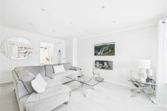 9, Lilac Close, Tyne and Wear photo 3