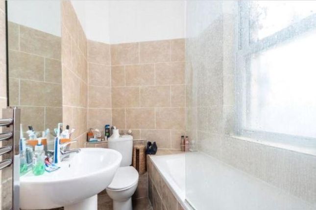 100b, Bedford Road, Clapham North photo 5