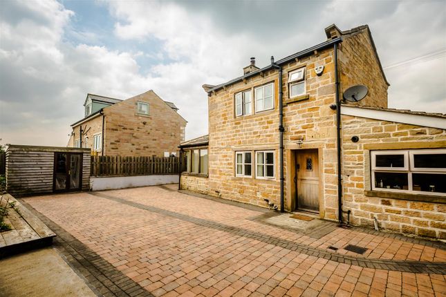 Thumbnail Detached house for sale in Beck Hill, Bradford