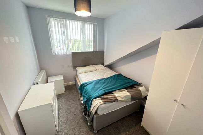Thumbnail Room to rent in Church Street Room 5, Widnes