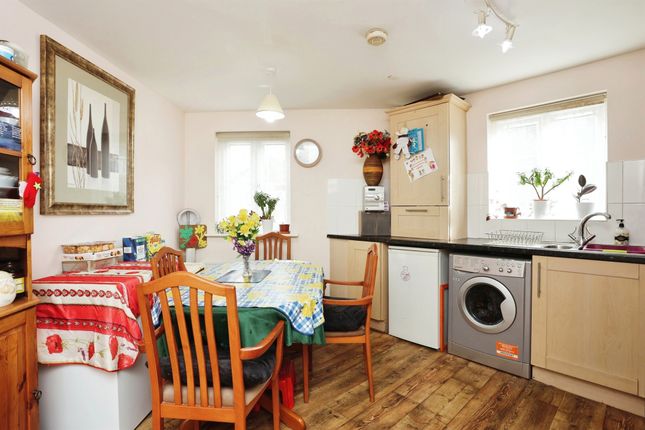 Flat for sale in Ormonde Close, Grantham