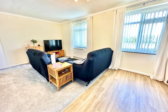 Flat 7, 24,, Stavordale Road, Weymouth photo 3