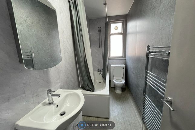 Highthorne View, Armley, Leeds photo 5