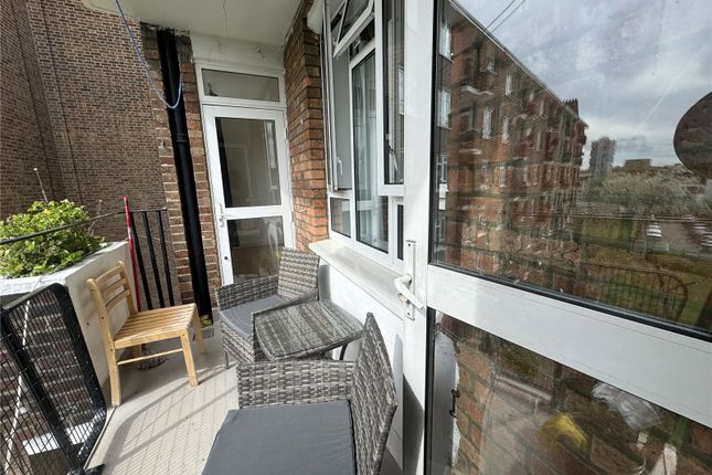 Flat to rent in Patmore Estate, Stewarts Rd, Wandsworth