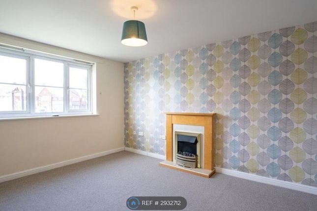 Flat, Waterway Court, Birmingham photo 3