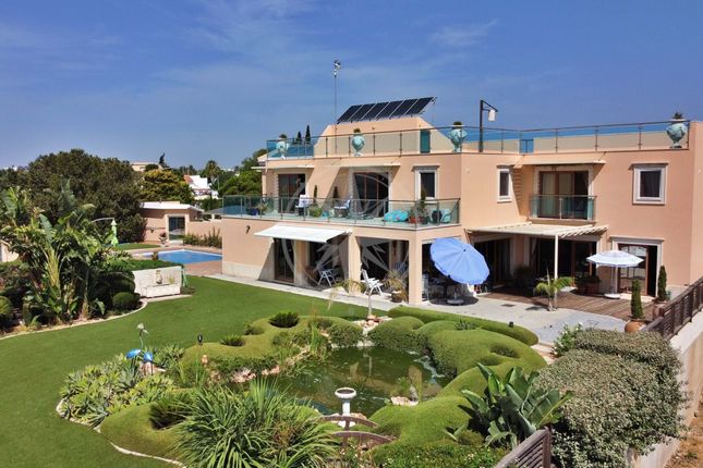 Villa for sale in Fuzeta Countryside, Moncarapacho E Fuseta, Olhão Algarve