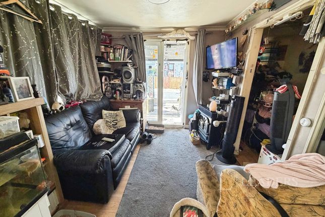 6, Morris Avenue, Clacton-on-Sea photo 2