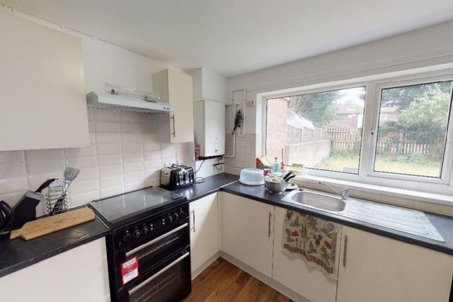 28, Duesbery Street, Hull photo 2