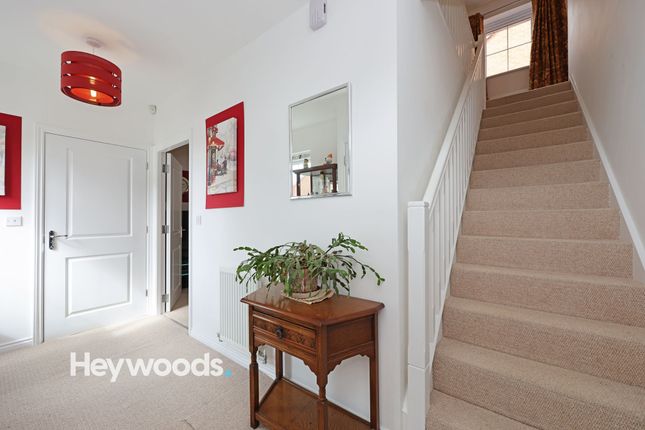 2 Bromley Close, Newcastle photo 2
