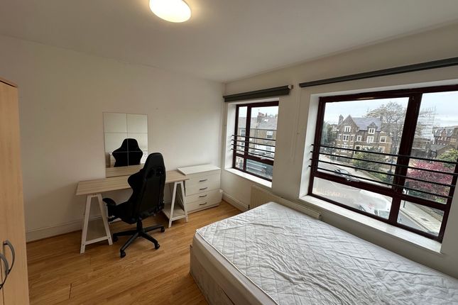 Thumbnail Room to rent in Harrow Road, London