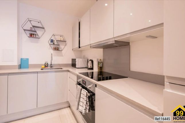 Flat 4, Corinthian Court,, Ruislip photo 4