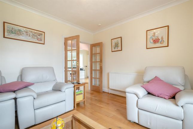 8640488-Interior16.Jpg