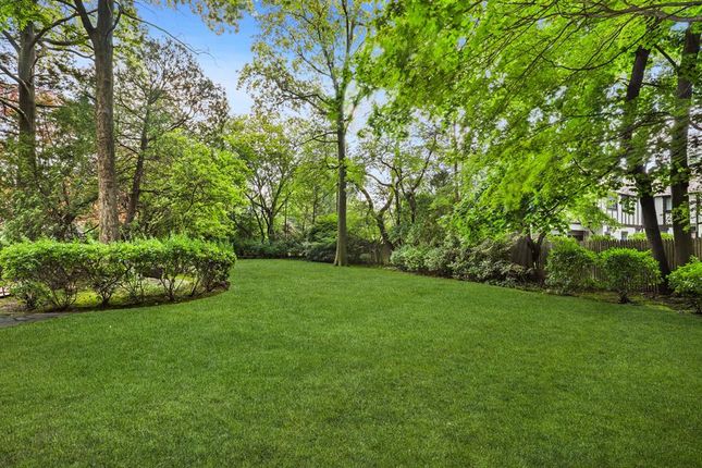 Property for sale in 10 Westway, Bronxville, New York, United States Of America