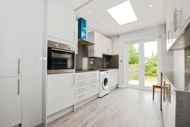21, St. Andrews Road, London photo 3