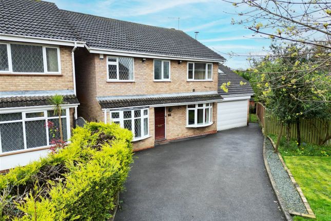 Detached house for sale in Lynbrook Close, Hollywood