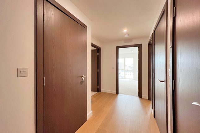 Flat for sale in Holland House, Parrs Way, London