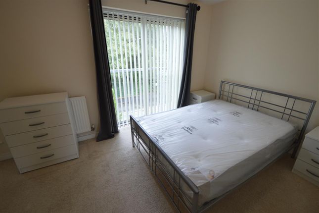 Jackson Crescent, Manchester photo 4