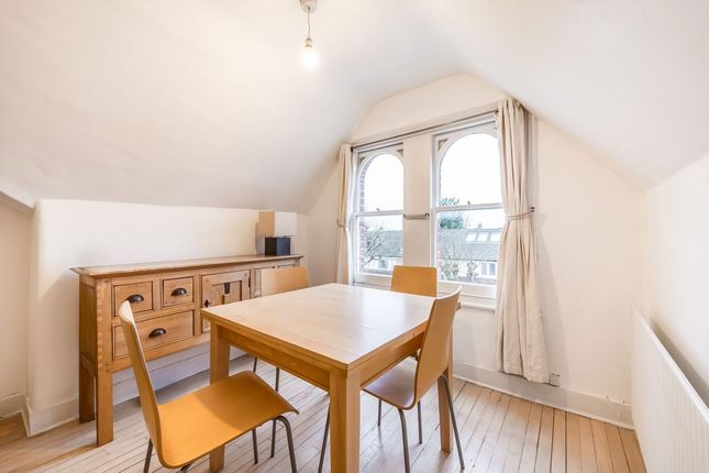 Flat C, 15, Streathbourne Road, London photo 4